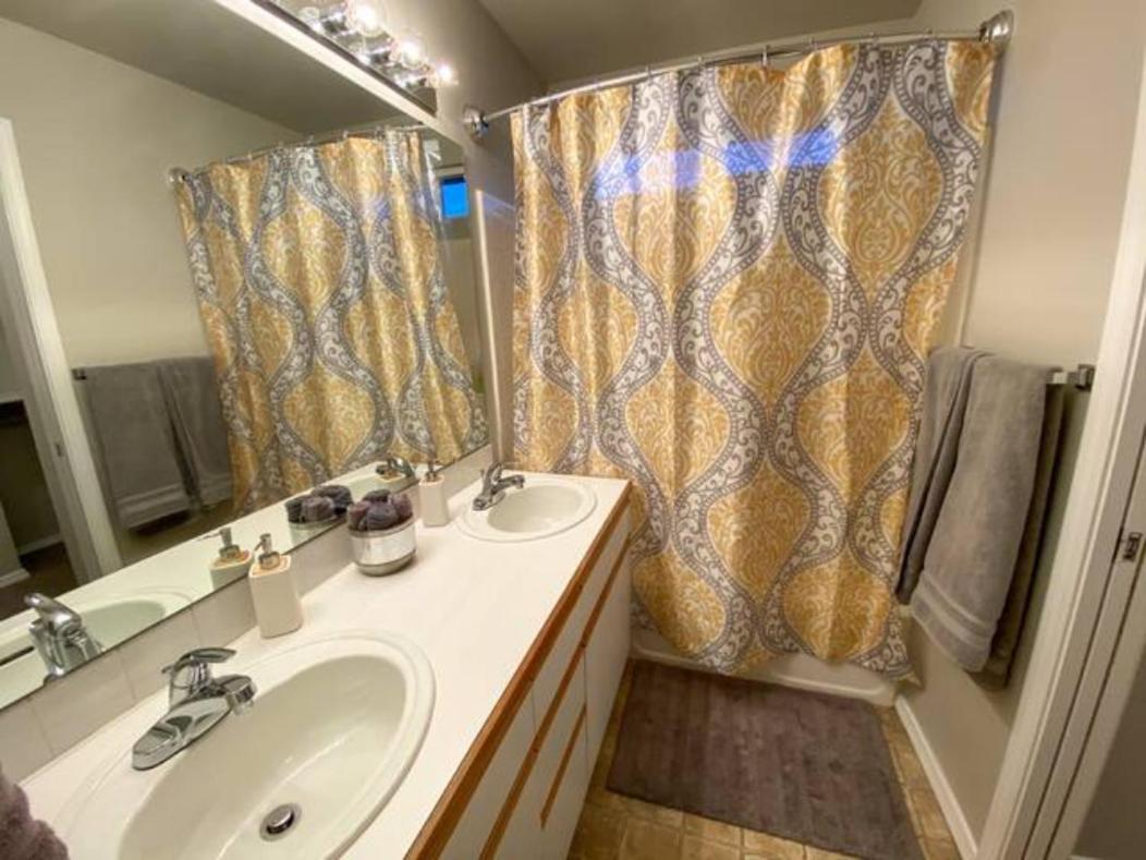 The Getaway Se Boise Condo Across The Street From Greenbelt, Bown Crossing And Boise River 3Bd 3Bath, 4 Beds! Lovely, Homey, Dining Table Seats 6 Luaran gambar