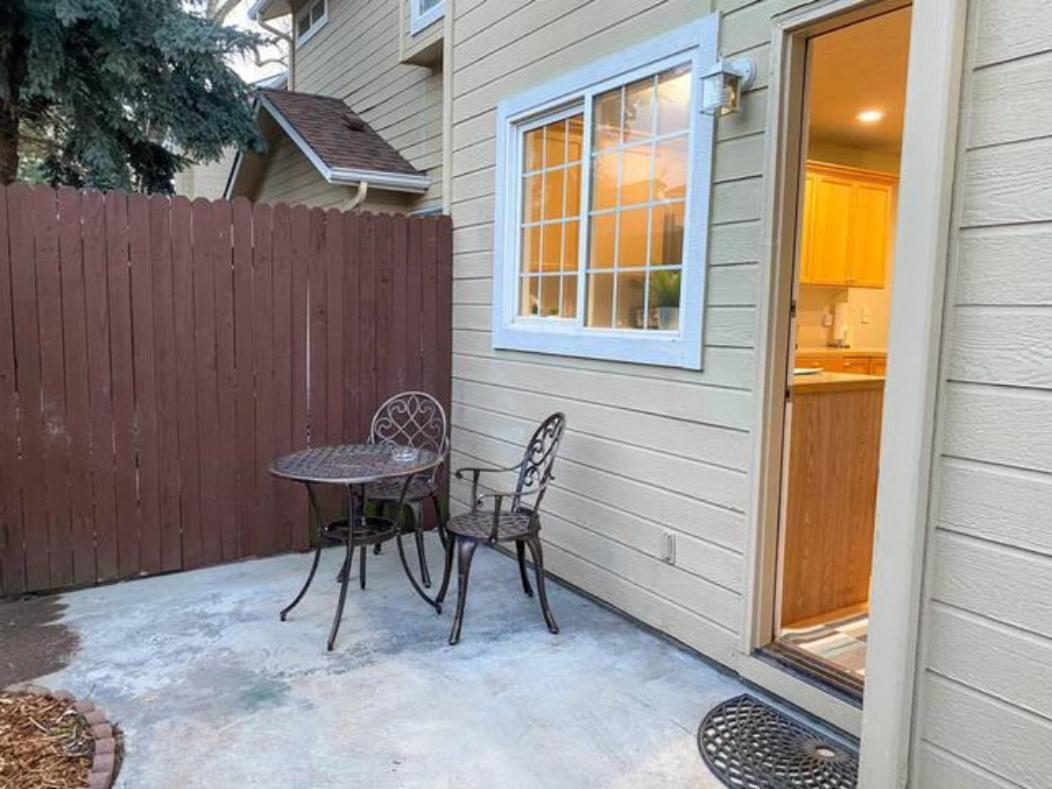 The Getaway Se Boise Condo Across The Street From Greenbelt, Bown Crossing And Boise River 3Bd 3Bath, 4 Beds! Lovely, Homey, Dining Table Seats 6 Luaran gambar