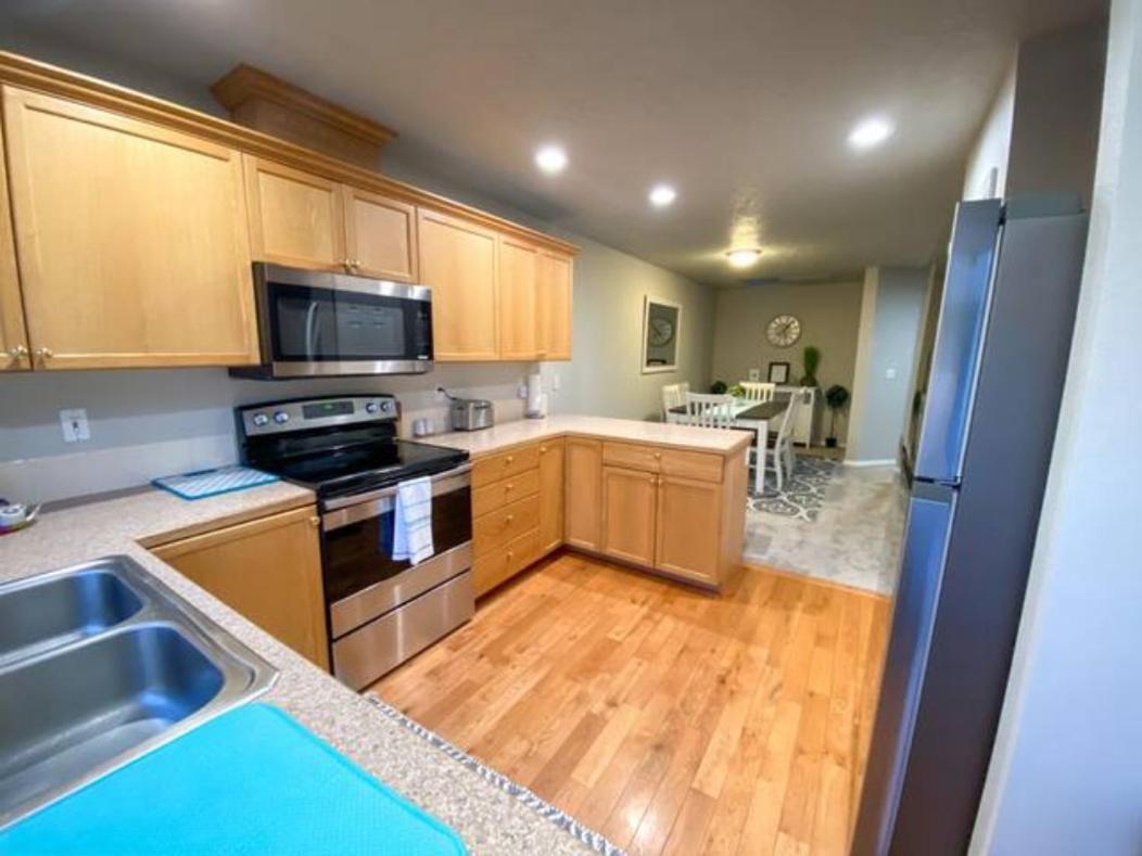 The Getaway Se Boise Condo Across The Street From Greenbelt, Bown Crossing And Boise River 3Bd 3Bath, 4 Beds! Lovely, Homey, Dining Table Seats 6 Luaran gambar