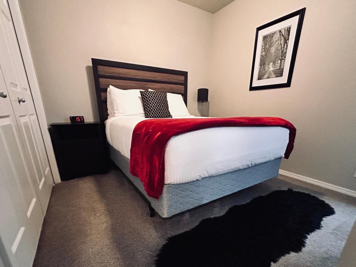 The Getaway Se Boise Condo Across The Street From Greenbelt, Bown Crossing And Boise River 3Bd 3Bath, 4 Beds! Lovely, Homey, Dining Table Seats 6 Luaran gambar