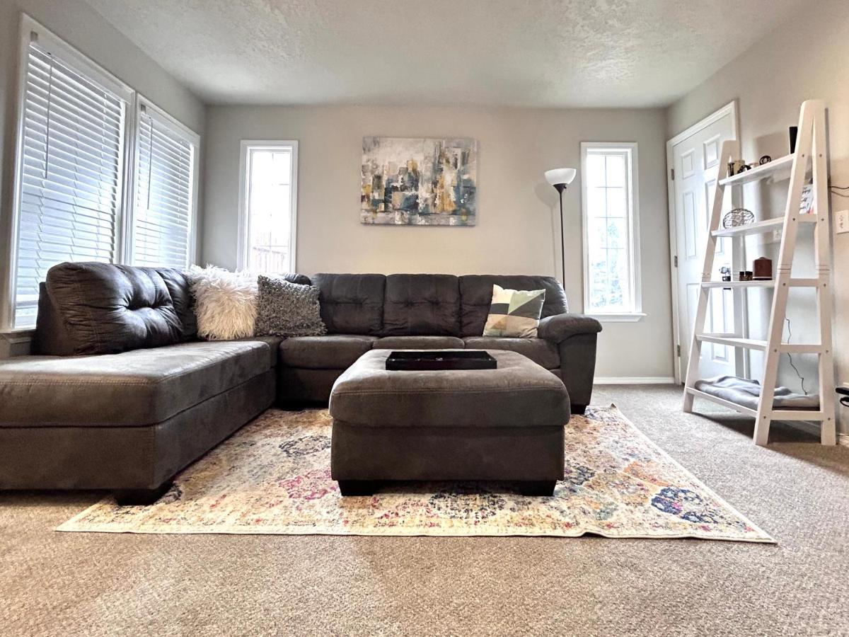 The Getaway Se Boise Condo Across The Street From Greenbelt, Bown Crossing And Boise River 3Bd 3Bath, 4 Beds! Lovely, Homey, Dining Table Seats 6 Luaran gambar