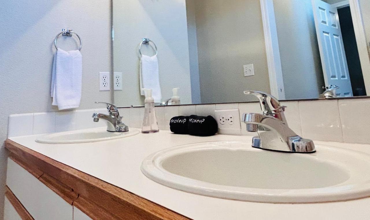The Getaway Se Boise Condo Across The Street From Greenbelt, Bown Crossing And Boise River 3Bd 3Bath, 4 Beds! Lovely, Homey, Dining Table Seats 6 Luaran gambar